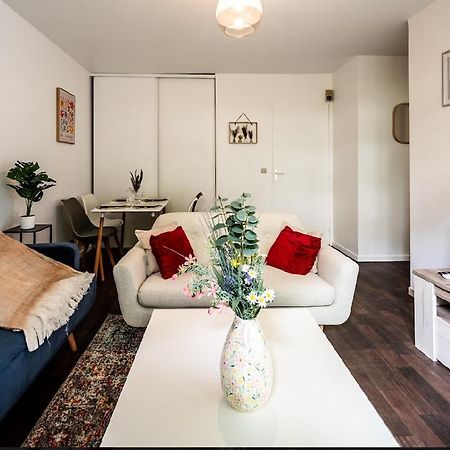 Le Havre De Paix A Suresnes Apartment Exterior photo